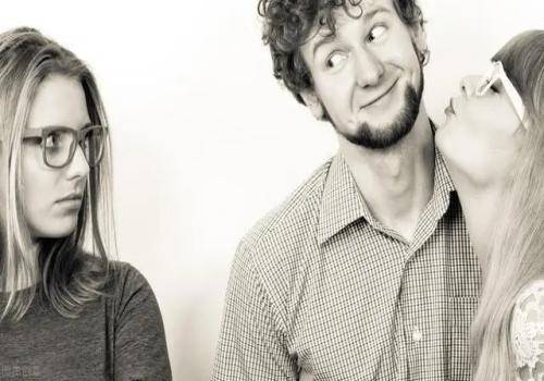 深圳市调查公司：保险利益属于夫妻共同财产吗