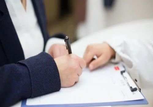 抚养权归男方但是孩子由女方抚养可以吗